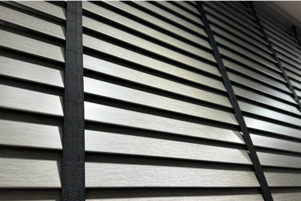 Venetian blinds for modern homes